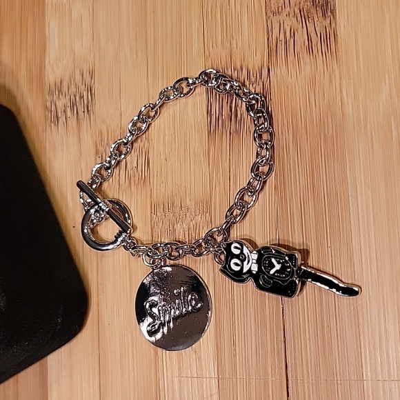 Kit-Cat Klock clock Charm Bracelet - Picture 4 of 4